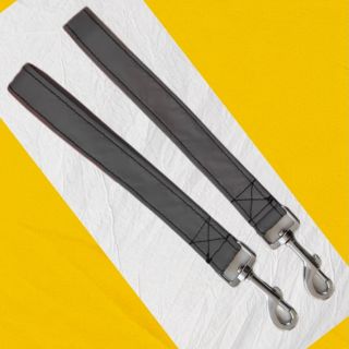 Ptali jste se po ní, tak jsme ji zařadili do prodeje:) Ručka s rukojetí 25 cm už čeká ja e-shopu v sekci vodítek....